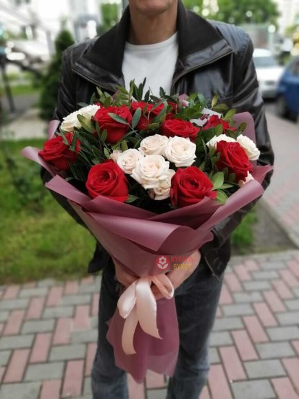 Букет цветов «Утренняя прохлада» заказать за 4 284 руб. с доставкой